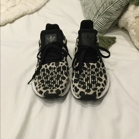 Adidas Swift run sneakers - Picture 2 of 6